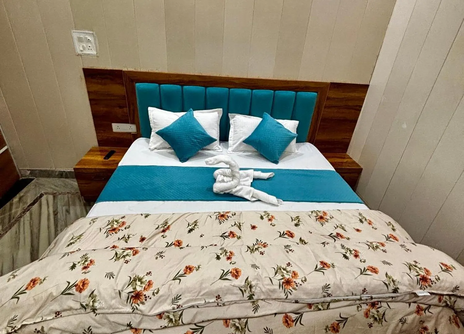 Homestay Sky Inn Agra  India